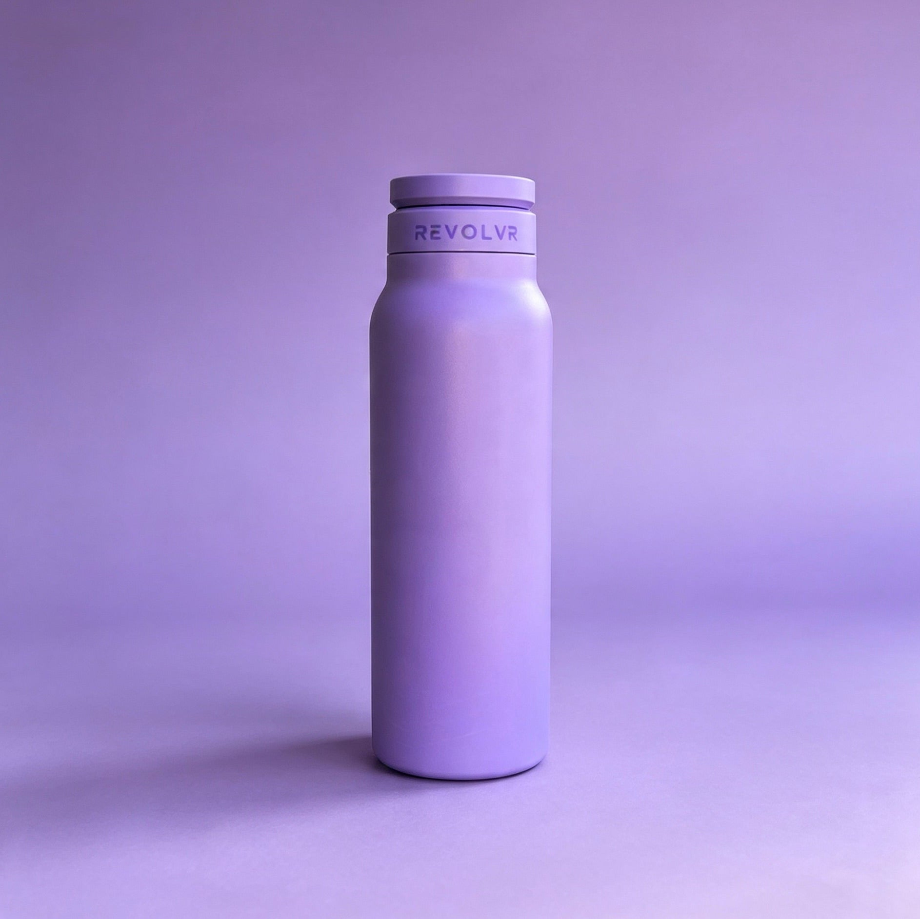 Close view of the Lilac HALO PRO lid hinge and drinking spout